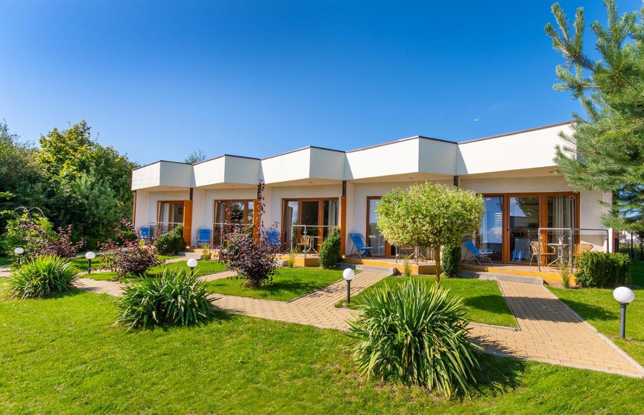 Oasis Lodge